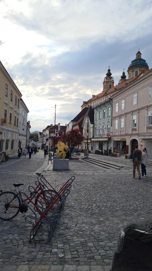 Schon Wohnen Beim Stift Melk Appartamento Esterno foto
